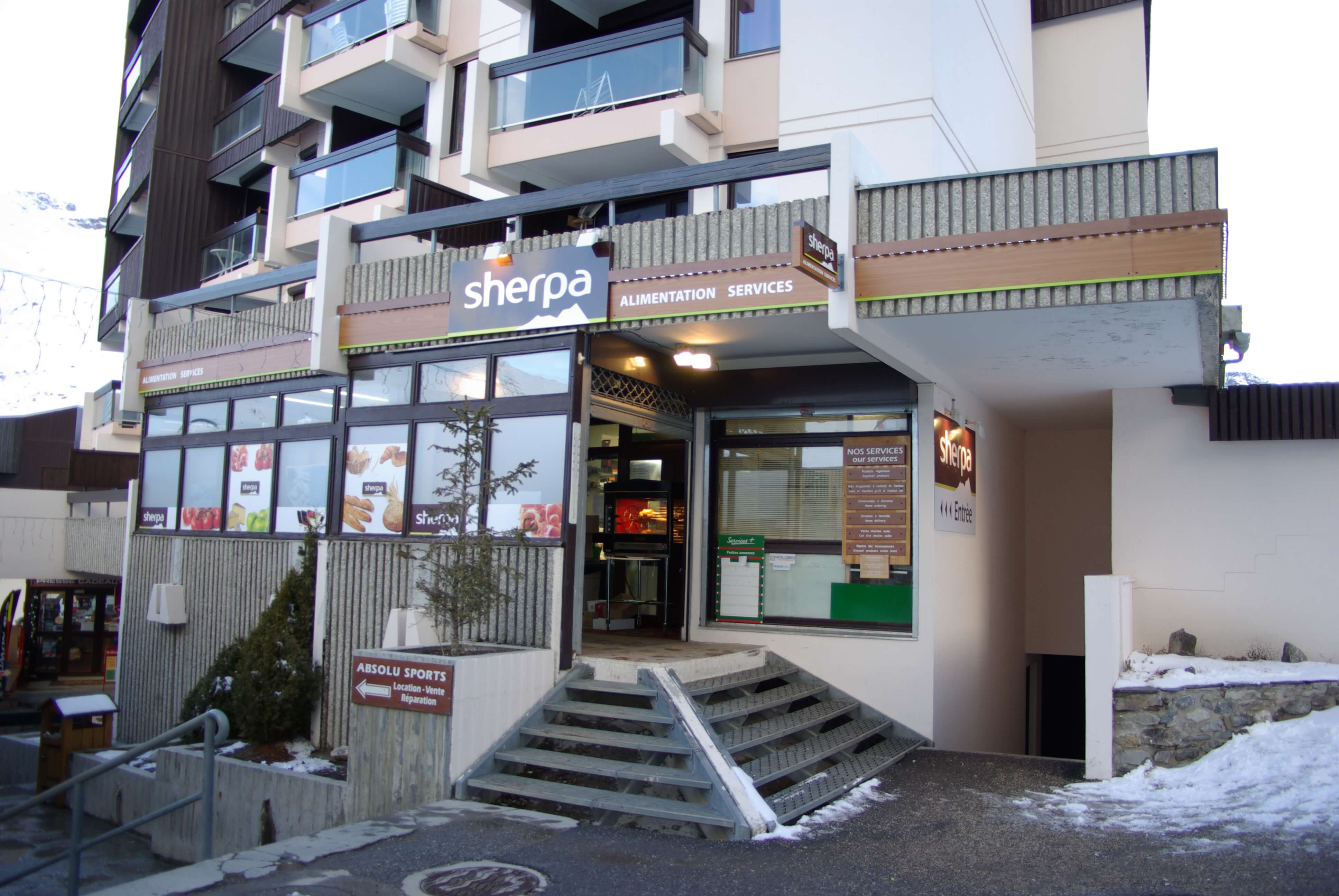 Les Ménuires - reberty 1850 supermarket