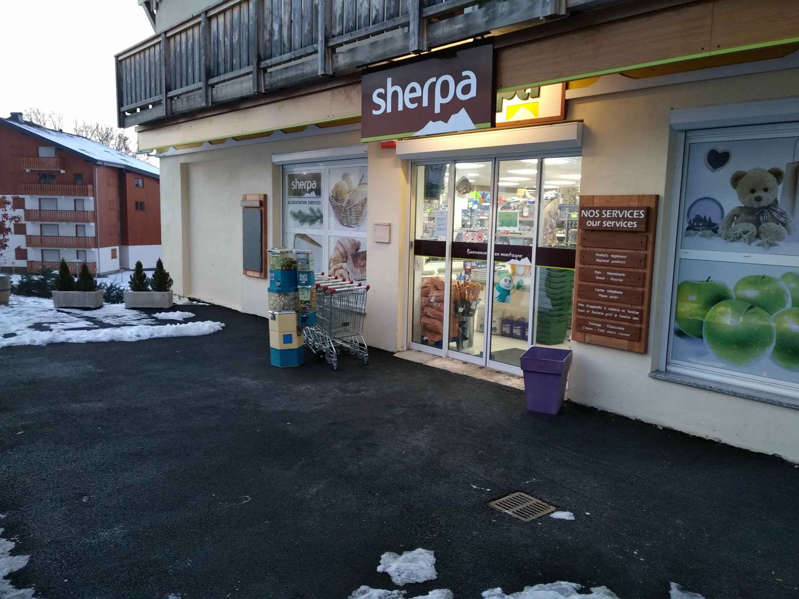 Supermarché de Thollon Les Mémises