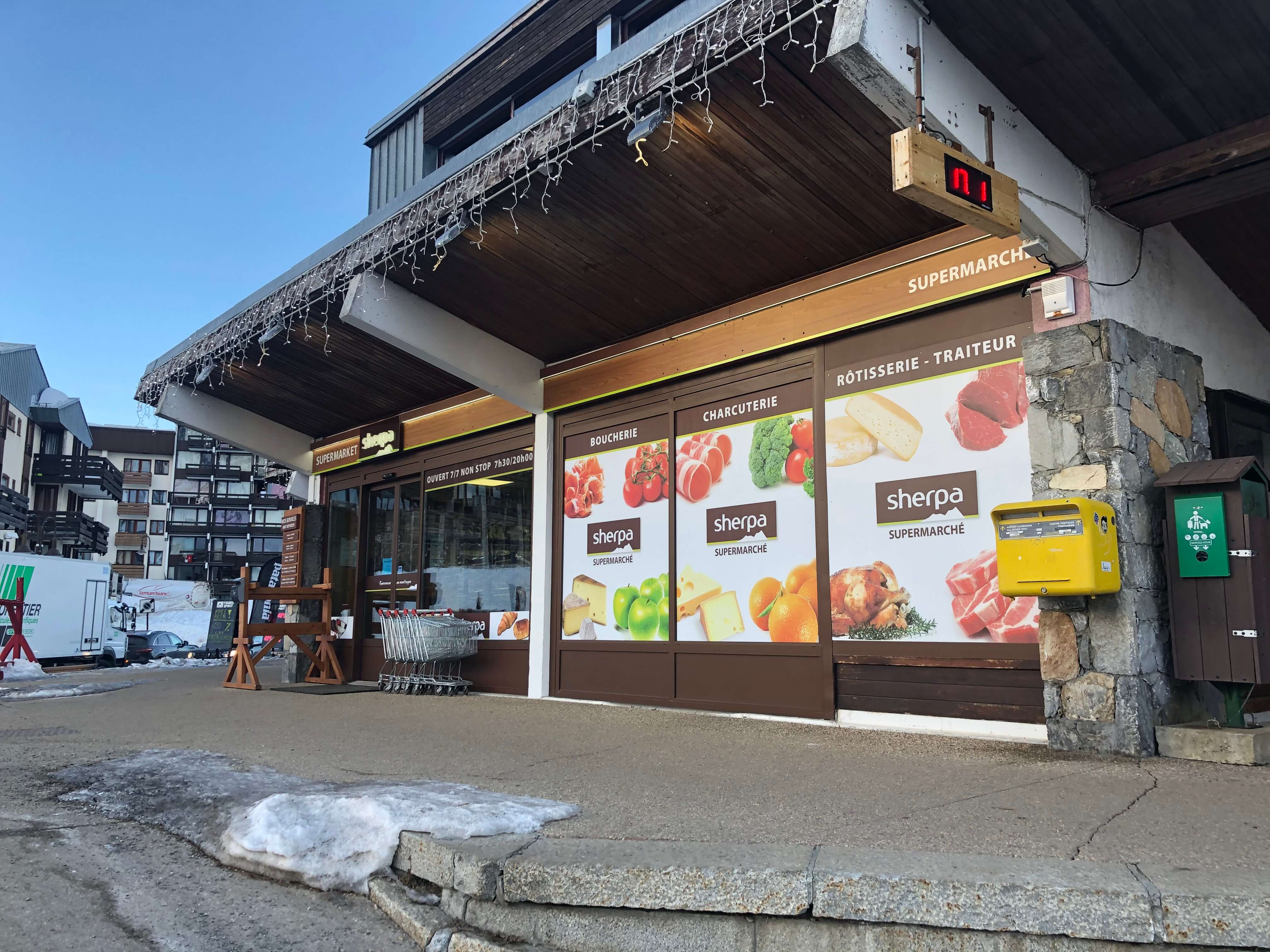 Supermarché de Tignes - Lavachet