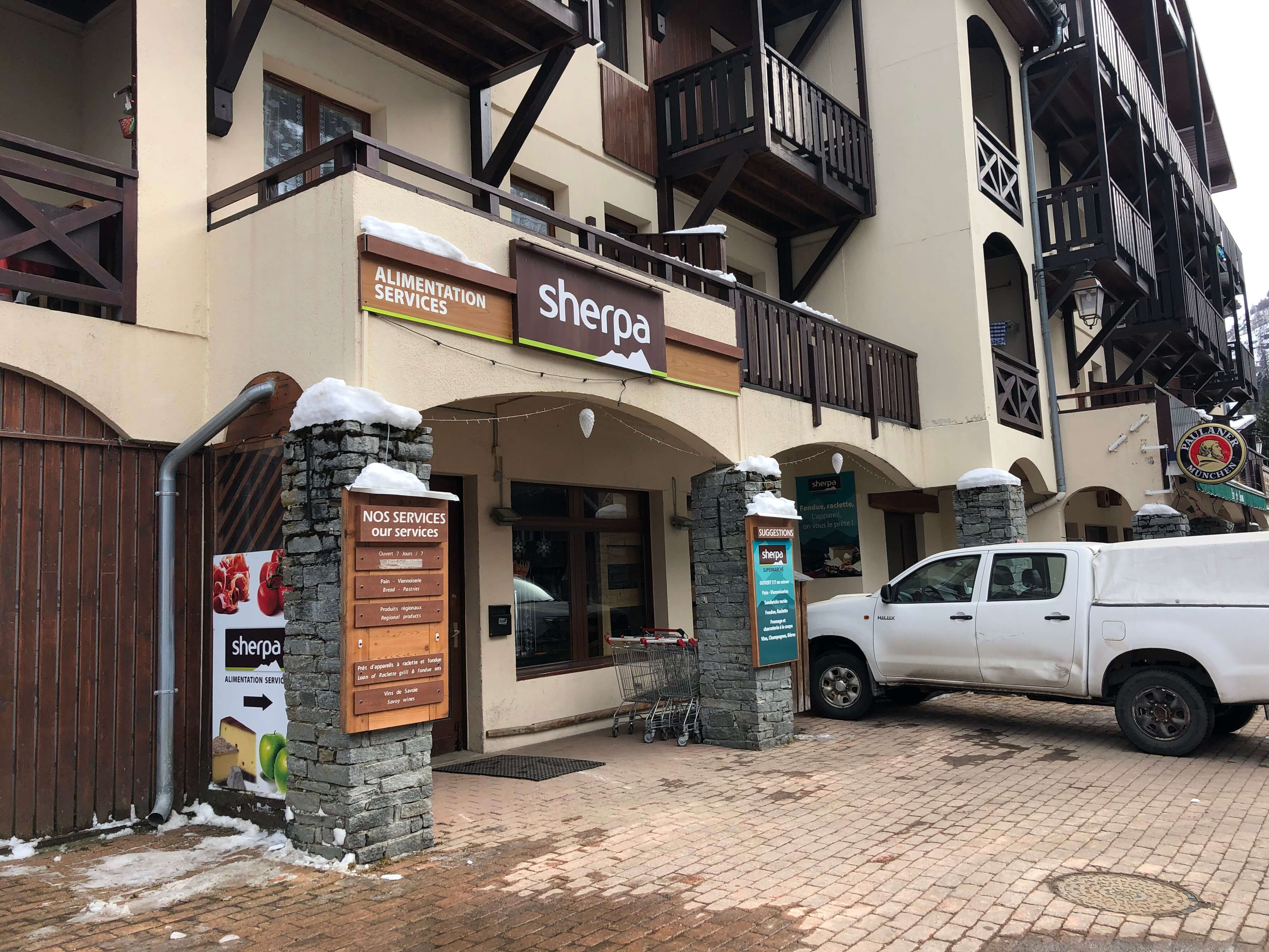 Tignes les brévières supermarket