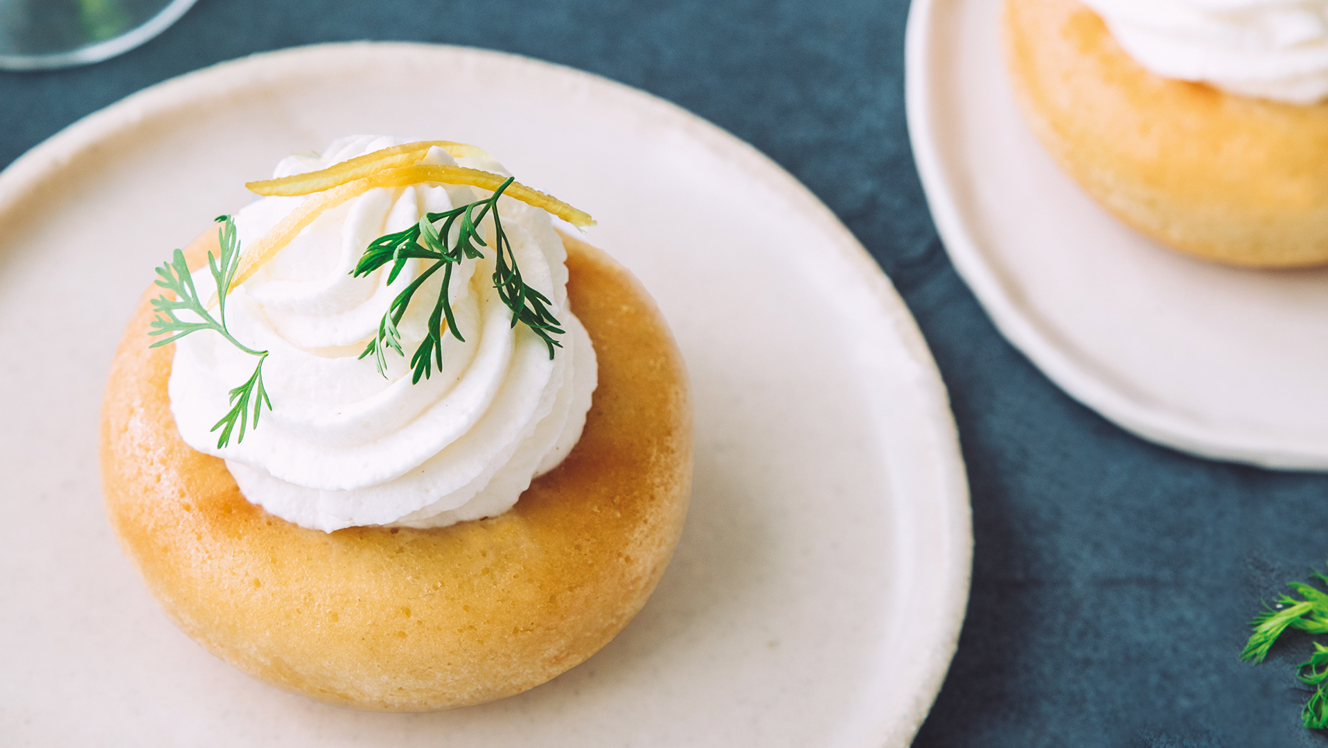 Baba des montagnes à la liqueur de sapin - recette Sherpa