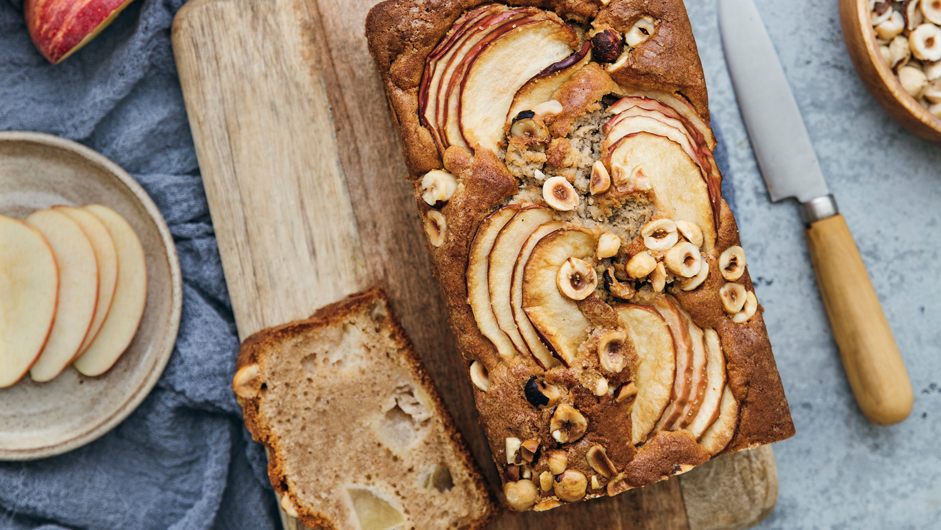 Gâteau pommes, noisettes et mascarpone - recette Sherpa