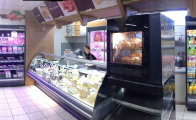 Intérieur supermarché sherpa Serre Chevalier 1400 rayon frais