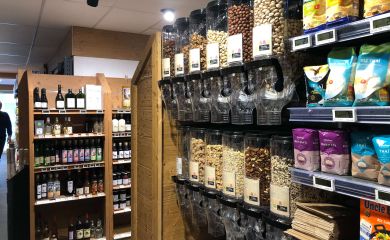 Intérieur supermarché sherpa Val Cenis - lanslebourg rayon vrac