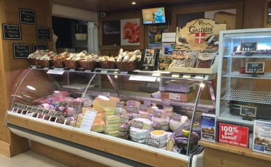 Intérieur supermarché sherpa Valfréjus fromagerie