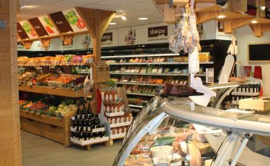 Intérieur supermarché sherpa Valloire fromagerie