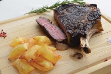 Recette de Côtes de boeuf, pommes soufflées