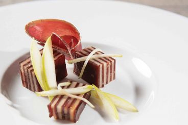 Mille-feuille, viande séchée, Beaufort et pomme