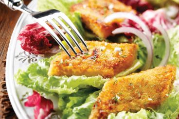 Recette de pain de polenta et sa salade