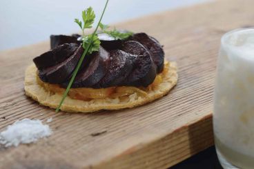 Recette de tarte boudin noir, safran et confiture d’oignons